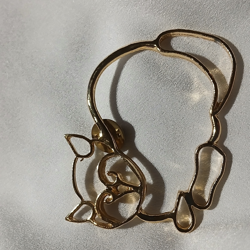 Vintage Gold Artistic Cat Brooch Pin